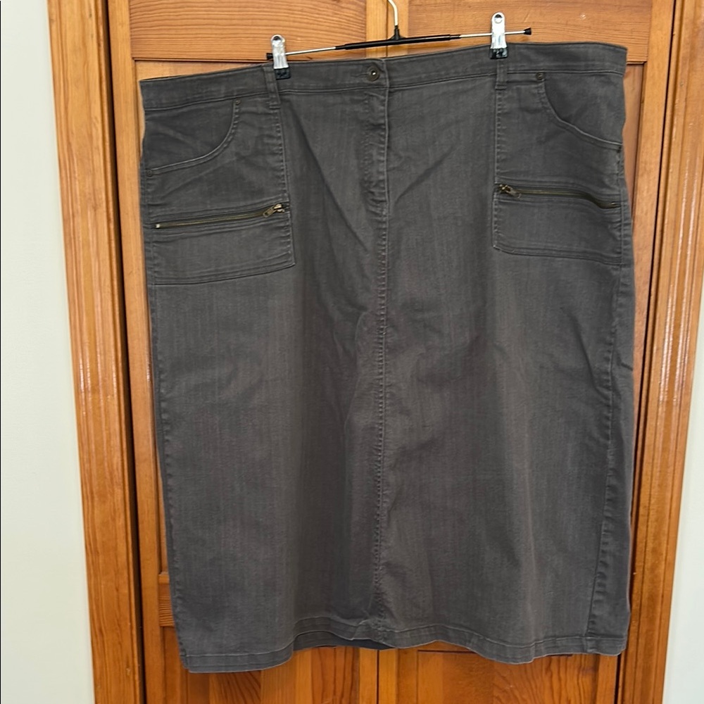 Denim 24/7 Gray Cargo Midi Skirt Plus Size 28W EUC A‑Line Utility Style